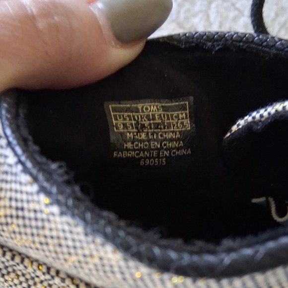 Toms Women's Black and Gray Wedge Shoes - Picture 5 of 7